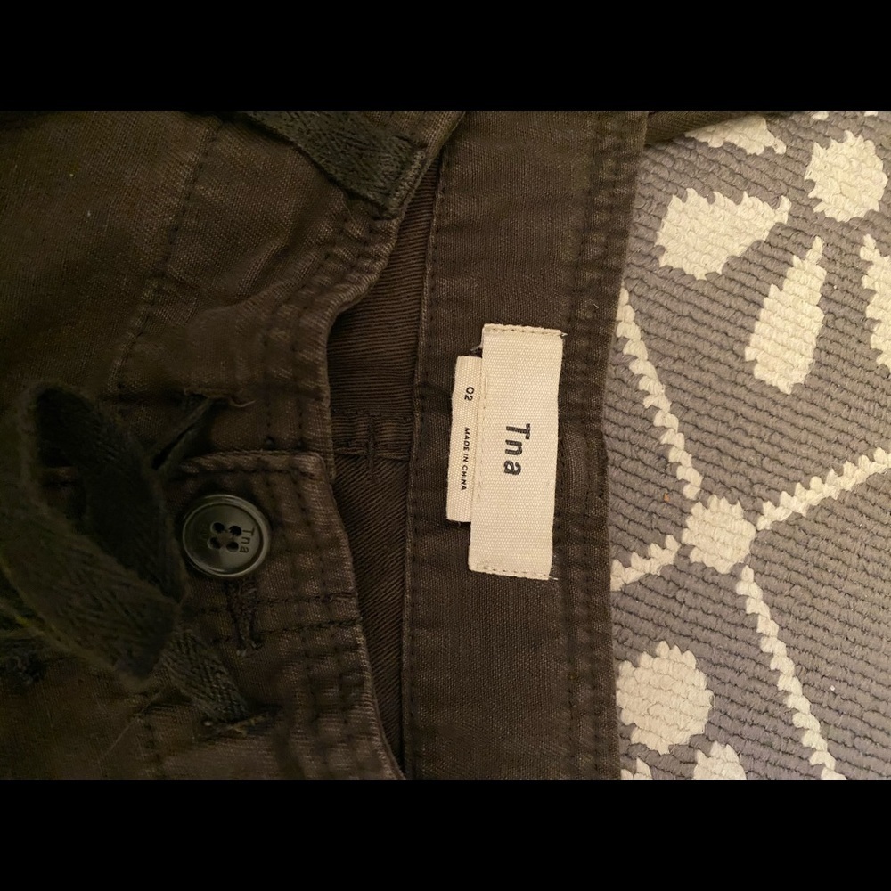 Aritzia TNA cargo pants - Picture 4 of 4